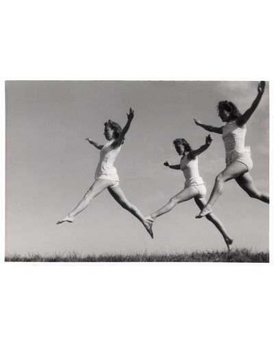 Jumping girls