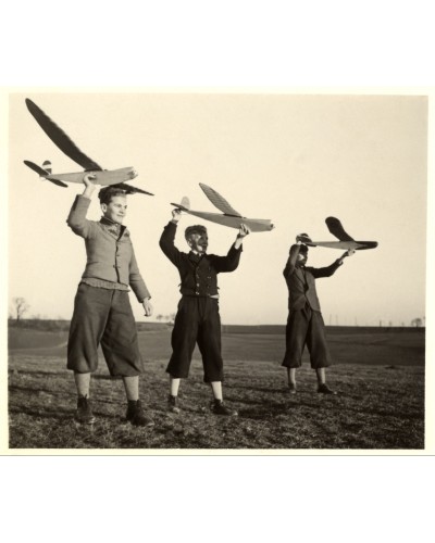 Model aircraft